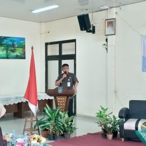 Camat Sukmajaya Wiyana saat membuka Musrenbang Kelurahan Mekarjaya