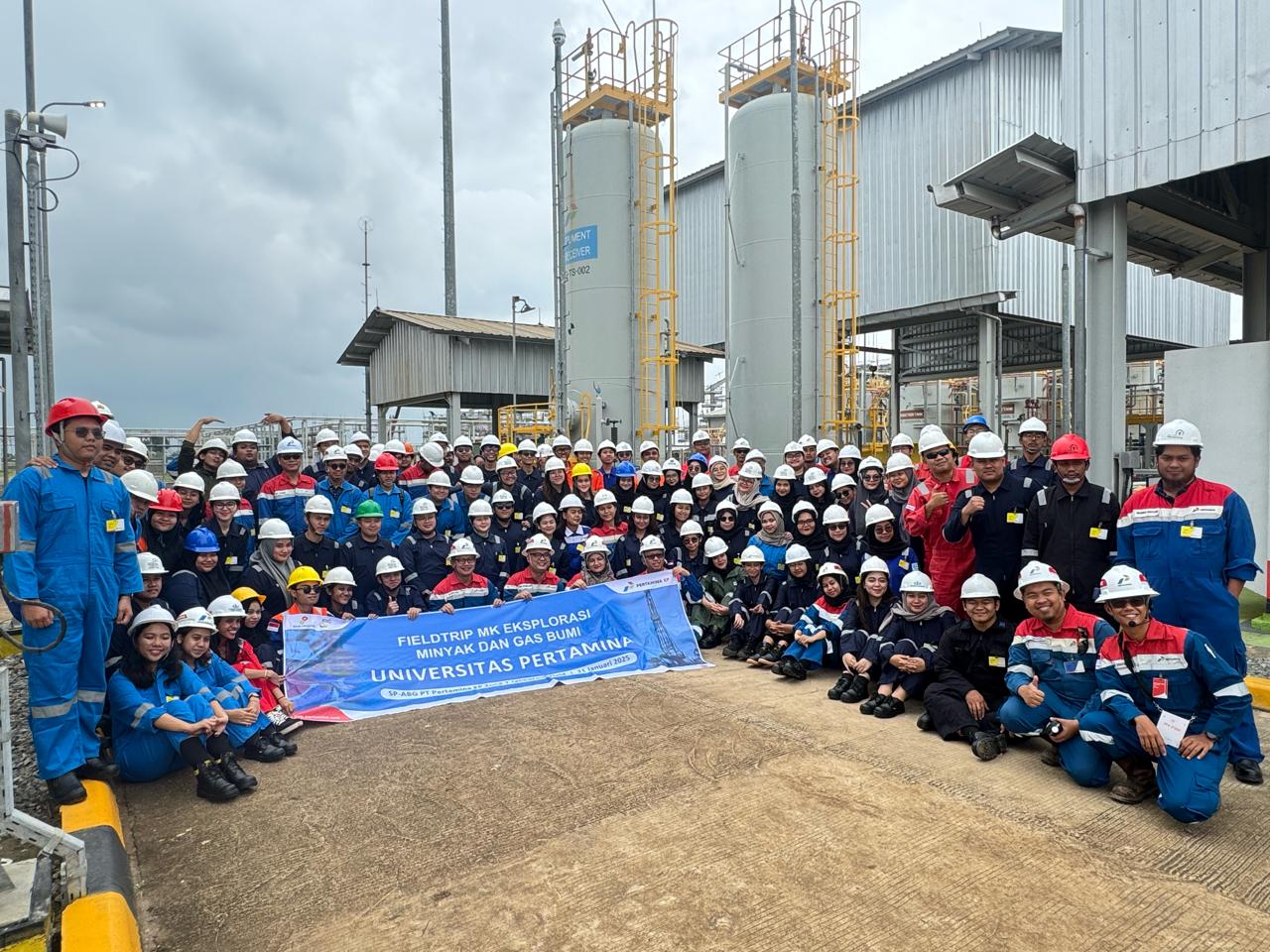 Masihkah Teknik Perminyakan Menjanjikan? Ini Prospek Karier dan Gajinya!