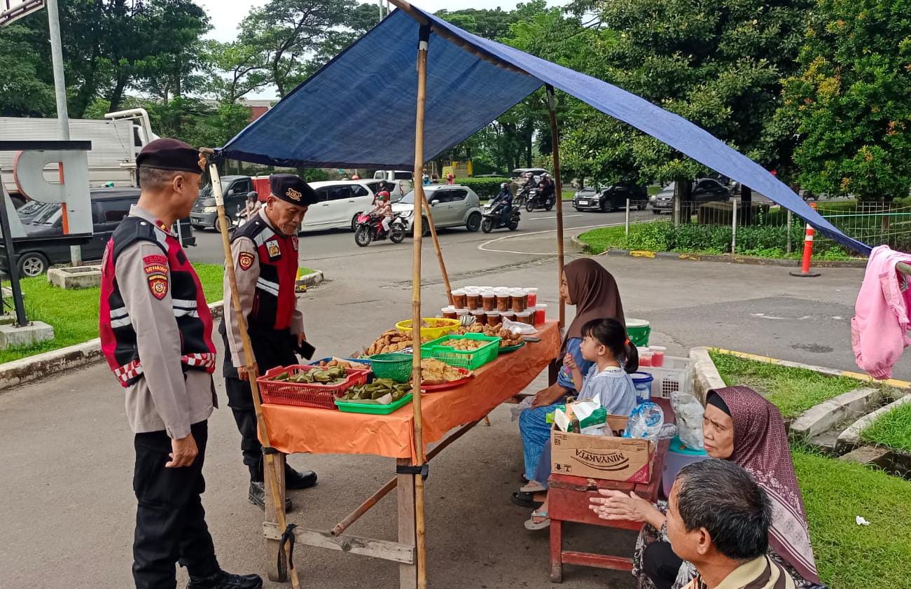 Patroli Ngabuburit Polsek Cikarang Pusat, Hadirkan Rasa Aman di Tengah Ramadhan