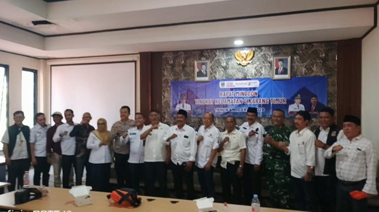 Rapat Minggon Cikarang Timur Perkuat Sinergi, Antisipasi Konflik dalam Pemilihan BPD dan Dorong Kesadaran Sensus Ekonomi