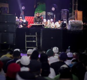 Santunan dan Pengajian Umum pada Peringatan Haul Sayyidul Aulia Syekh Ahmad At Tijani Sekaligus Haul Warga Sepondokcina Perkuat Ukhuwah Islamiyah