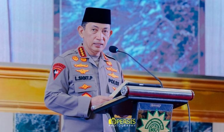 Didampingi Kapolda Jabar, Kapolri Hadiri Pembukaan Muktamar XIV Pemuda Persis di Bandung, Tekankan Sinergi Jaga Stabilitas Bangsa