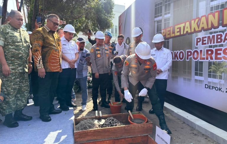 Kapolda Metro Jaya, Irjen Pol. Asep Edi Suheri Letakan Batu Pertama Pembangunan Gedung Polres Depok