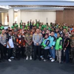 Salurkan Bantuan untuk Potmas dan Ojol, Polres Metro Depok Gelar Kegiatan Sosial