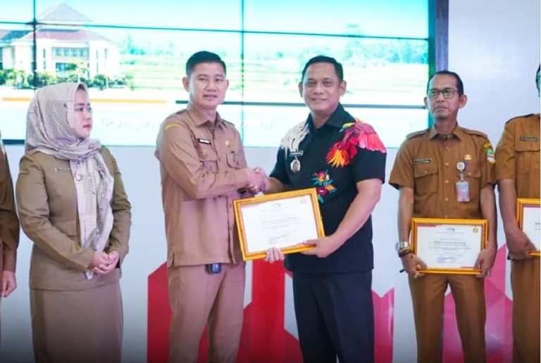 Plt Bupati Asep Surya Atmaja Tegaskan Transparansi dan Akuntabilitas Dana Desa sebagai Harga Mati