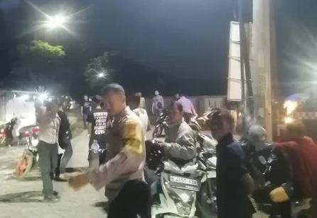 Polsek Pebayuran Tunjukkan Respons Humanis dan Proaktif Redam Ketegangan Suporter Usai Laga Persib VS Persija