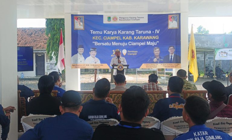 Ketua Ikatan Kepala Desa Kecamatan Ciampel Ajak Pemuda Bersatu Bangun Potensi Daerah di Temu Karya Karang Taruna