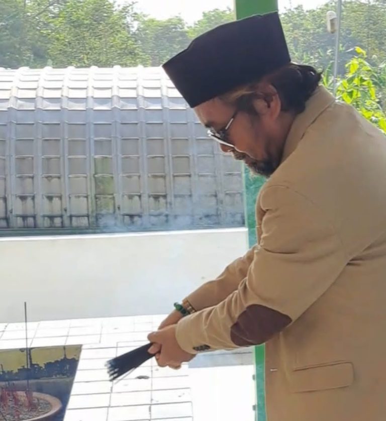 “Jangan Jadi Menteri,” Agus Flores Pilih Tetap Bersama Rakyat: “Sudah Nyaman Hidup Begini Saja”