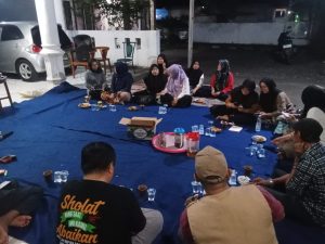 Keterangan Poto: Suasana rapat saat pembentukan panitia (Dok. RW 01)
