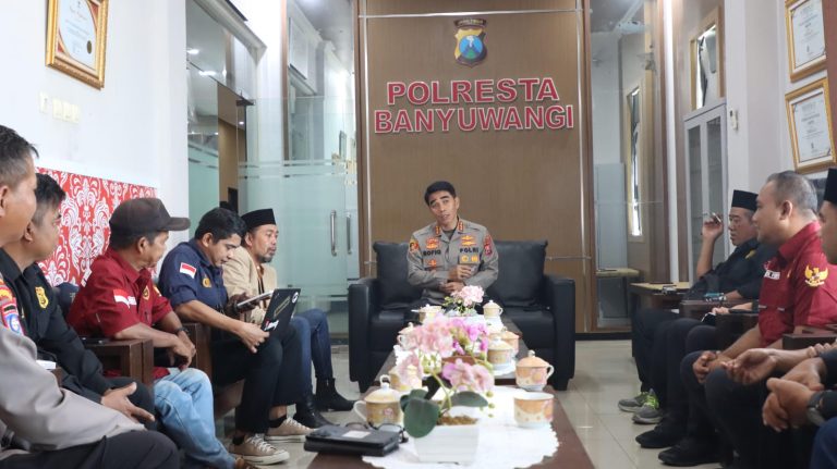 Shalawat HUT Bhayangkara ke-80: Panggung Gede Bagaikan Konser, Ribuan Jamaah Diprediksi Memadati Lokasi   
