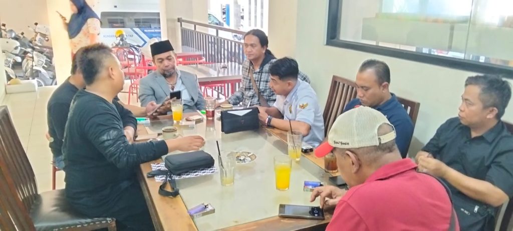 Sholawat Akbar HUT Bhayangkara ke-80 di Banyuwangi Disambut Hangat Kapolda se-Jawa, Banten dan PMJ, Agus Flores Harap Para Jenderal Hadir Bersama Istri