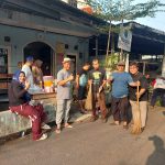 Operasi Bersih Serentak di RW 01 Mekarjaya, Dukung Program Walikota Depok