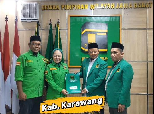 Terima SK Ketua DPC PPP Karawang, Yani Kalina Nugroho Siap Bangkitkan Semangat Kader dan Besarkan Ka’bah di Bumi Pangkal Perjuangan
