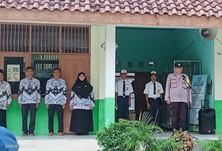 Polsek Cikarang Pusat Edukasi Ratusan Pelajar SMP Negeri Satu Cikarang Pusat Melalui Program Police Goes To School, Tanamkan Integritas dan Kesadaran Hukum Sejak Dini