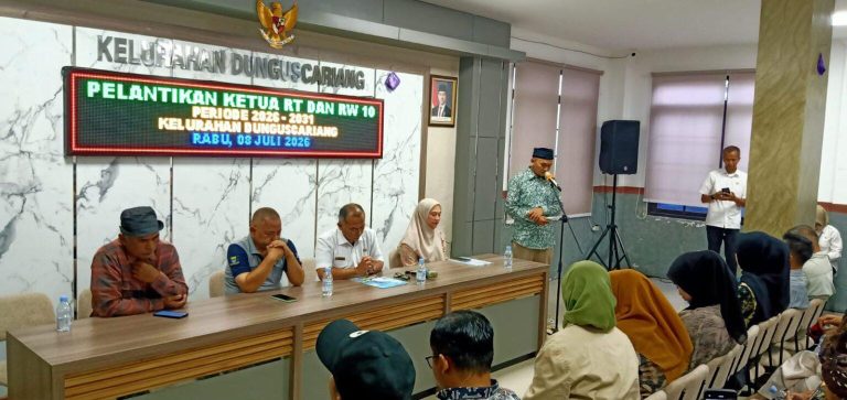 Pelantikan Pengurus RT dan RW RW 10 Dunguscariang Tandai Babak Baru Kepemimpinan Partisipatif Menuju Lingkungan yang Maju dan Berdaya Saing