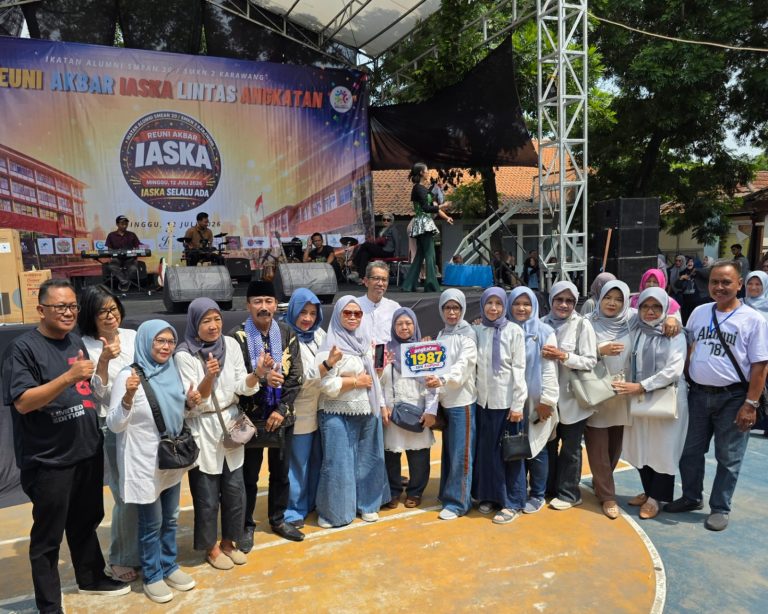Lintas Generasi Bersatu, Reuni Akbar Alumni SMEA Negeri 20 Karawang Perkuat Silaturahmi dan Semangat Pengabdian