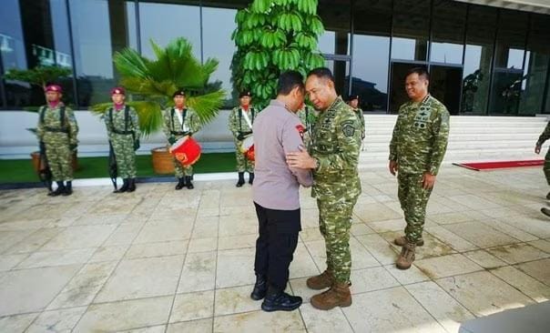 Soliditas TNI-Polri Pilar Utama Kedaulatan, Kapolri Sambangi Mabes TNI Tegaskan Sinergitas Harga Mati