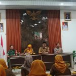 Rapat Minggon Kecamatan Telukjambe Timur Perkuat Sinergi Pembangunan, Camat Ade Setiawan Tekankan Kondusivitas, Kepatuhan Pajak, Penanganan Stunting, dan Pengembangan Potensi Desa