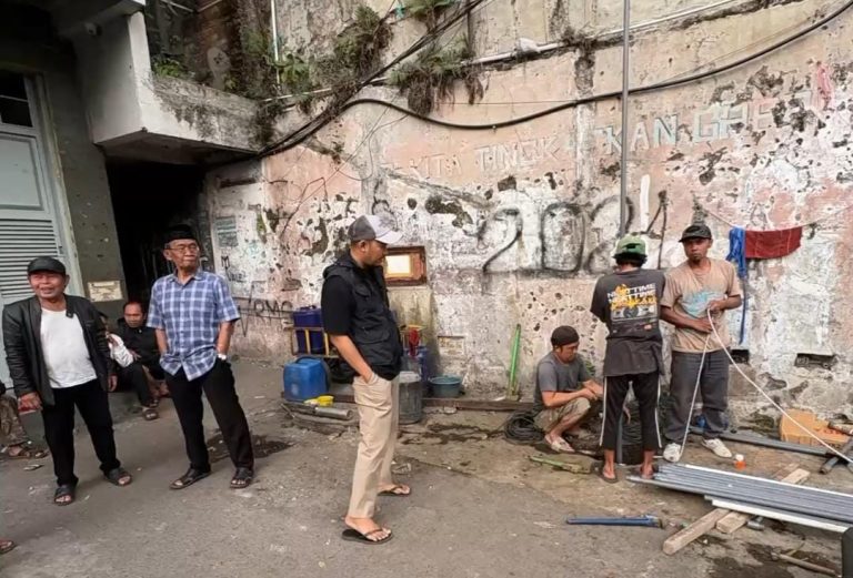 Ketua RW 10 Dunguscariang Harry Kurniawan, S.H. Perkuat Layanan Air Bersih, Pemasangan Mesin Sible Jadi Solusi Kebutuhan Warga