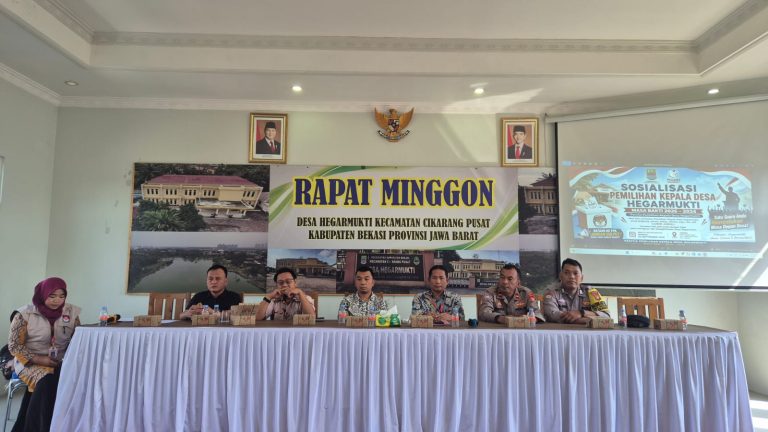 Polsek Cikarang Pusat Hadiri Sosialisasi Tahapan Pilkades Hegarmukti, Perkuat Komitmen Wujudkan Pemilihan yang Aman dan Berintegritas