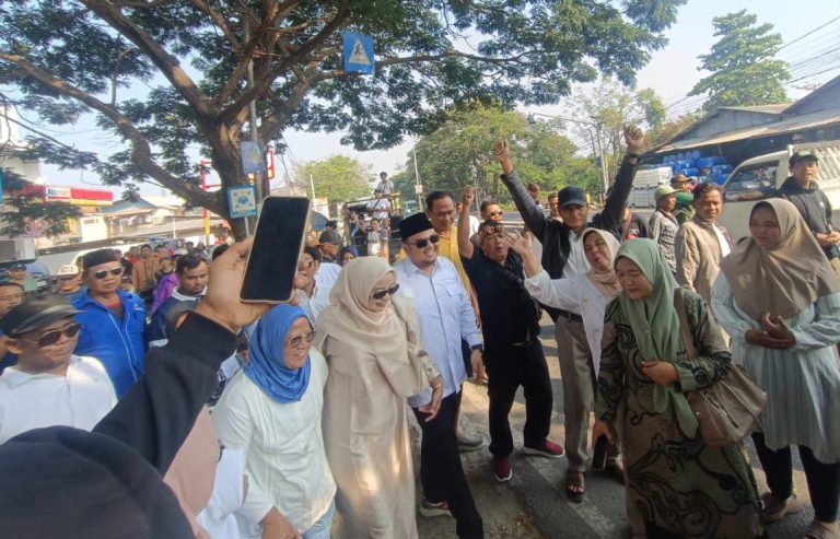 DIKAWAL RIBUAN PENDUKUNG, H. LUKY SETIAWAN RESMI MENDAFTAR SEBAGAI CALON KEPALA DESA BOJONGSARI