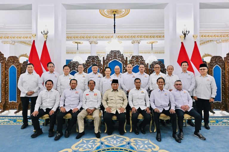 Hadiri Pertemuan KADIN dengan Presiden Prabowo, Bamsoet: Sinergi Pemerintah dan Dunia Usaha Kunci Hadapi Gejolak Ekonomi Global