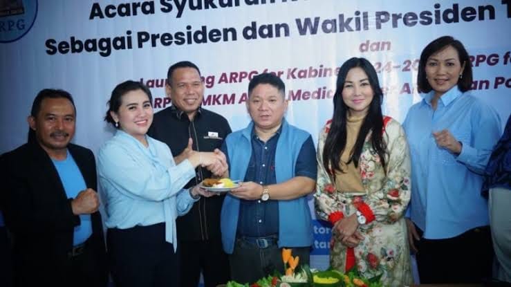 Menjaga Demokrasi yang Beradab: Pemerintah Responsif di Tengah Dinamika Kabinet Bayangan