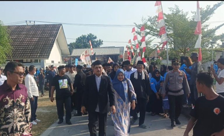 Diiringi Ribuan Warga, H Andi Daftar Pilkades Karangsatu, Bawa Semangat Perubahan dan Pengabdian