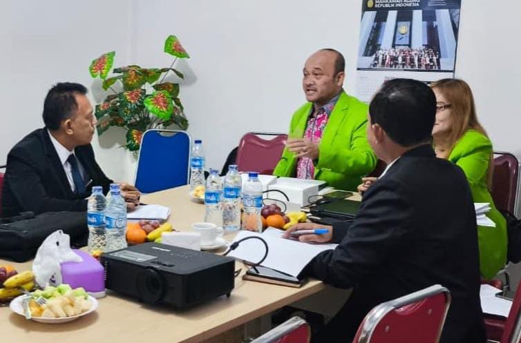 Freddy Y Patty, S.H. Resmi Raih Gelar Magister Hukum, Angkat Persoalan Penyalahgunaan Keadaan dalam Peralihan Hak Atas Tanah
