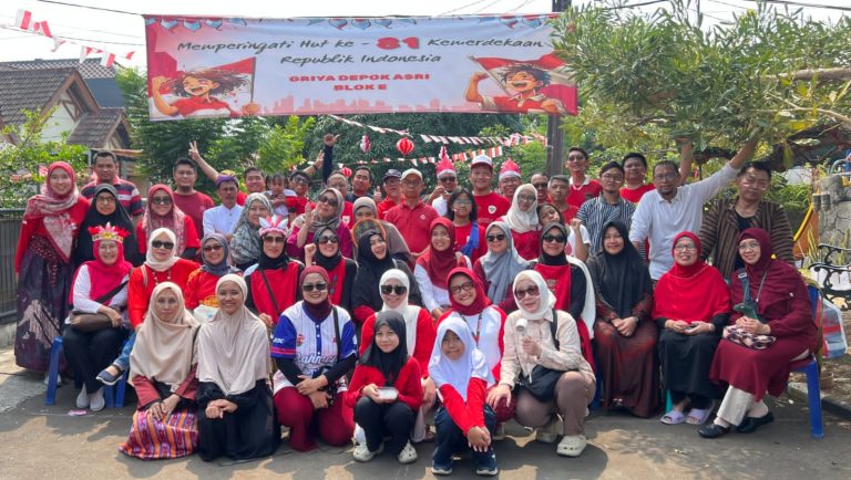Karnaval dan Lomba Meriahkan HUT RI ke-81, Warga Blok E RT 12 Griya Depok Asri Tampil Kompak dan Rukun   