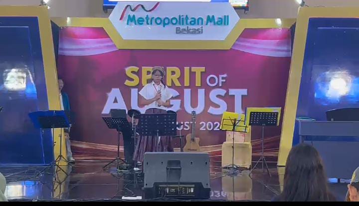 Penyanyi Cilik Asal Kedungwaringin Pukau Pengunjung Metropolitan Mall Bekasi