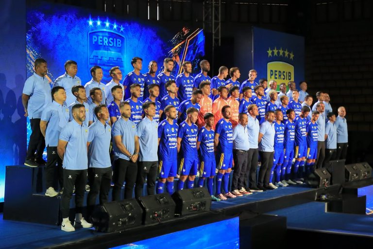 Farhan ; “PERSIB Itu Real Madrid-nya Indonesia” Tegaskan Persib Bukan Sekadar Klub: Harus Dominan di Indonesia, Berjaya di Asia