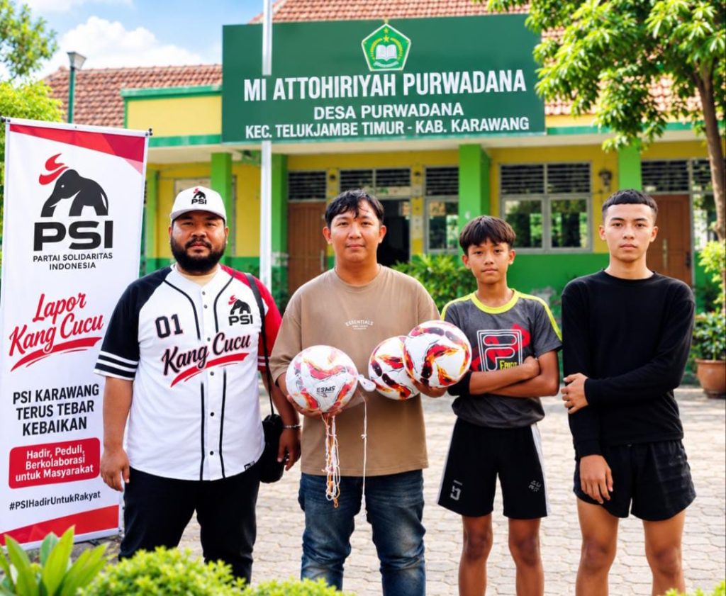 Dari Sebuah Bola, Tumbuh Kepedulian: PSI Karawang Hadir di MI Attohiriyah Purwadana